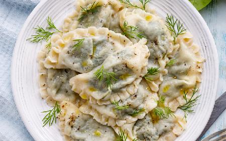 Pierogi ze szpinakiem: prosty przepis