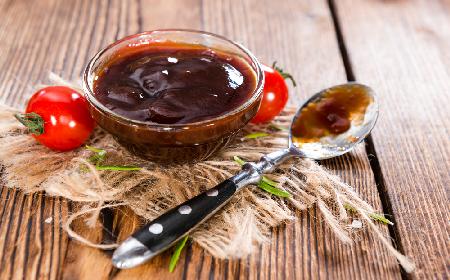 Sos BBQ - przepis na klasyczny sos do dań z grilla i mięs